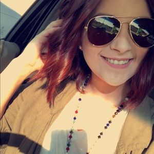 Meet your Posher, Alyssa